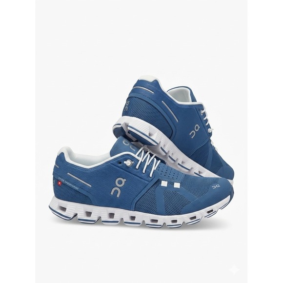 On Running Shoes - On Running Cloud Sneakers Women Size 6 Blue Lightweight Running Shoes